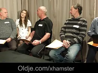 Eldre par i gamle hjemmelaget porno i hindi sexy video xx gulvet