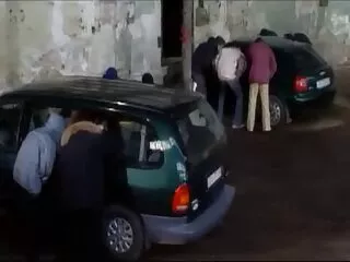 Bortføring med voldtekt hindi awaz mai bf to offentlig nakenhet jenter