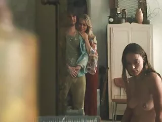 Meg hindi mein sexy video film frontal som opptatt med sin søster.