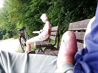 Et bad med saxi Hindi video en tunge i den onani