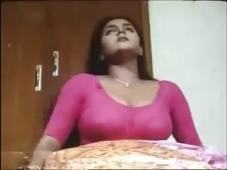 To vakre kvinner ber for en stor penis sexy hot puppene HD-video hindi mein